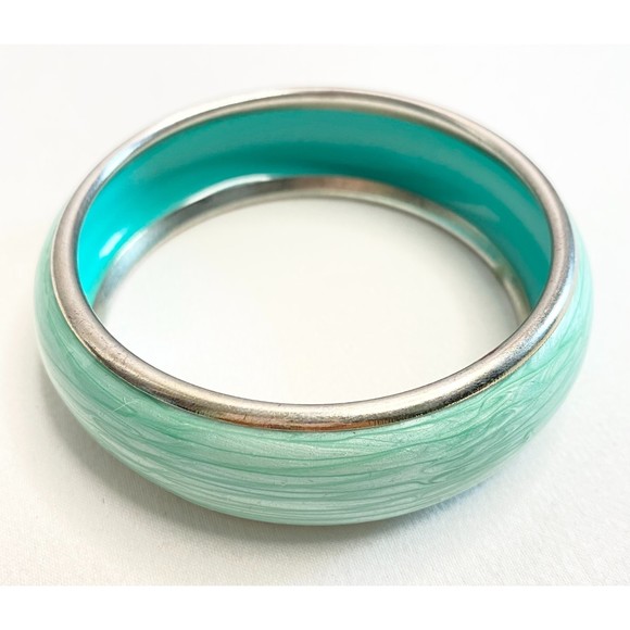 Chunky Bangle Bracelet Pistachio Green Silver Tone Borders - Picture 3 of 7